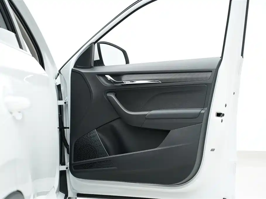 Skoda Kamiq 2023 — фото 27
