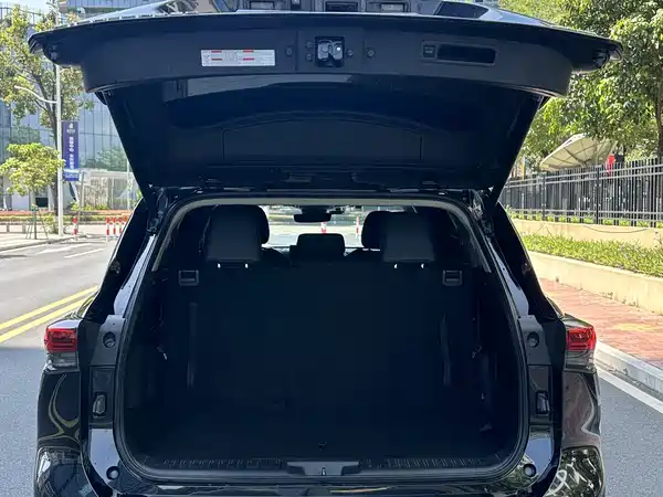 Toyota Highlander 2023