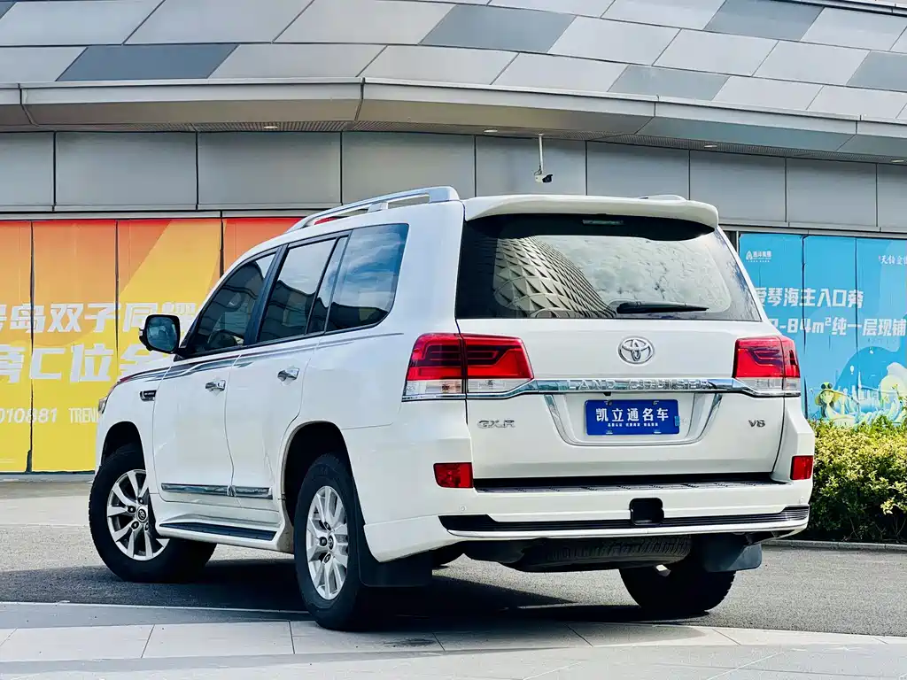 Toyota Land Cruiser 2020 — фото 4