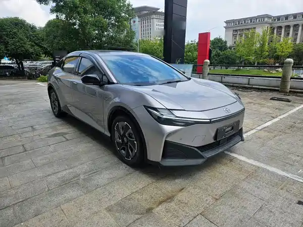 Toyota bZ3 2024