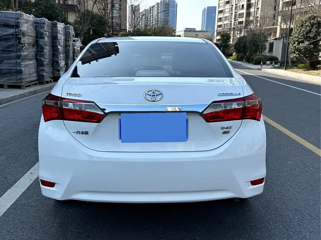 Toyota Corolla 2018 — фото 7
