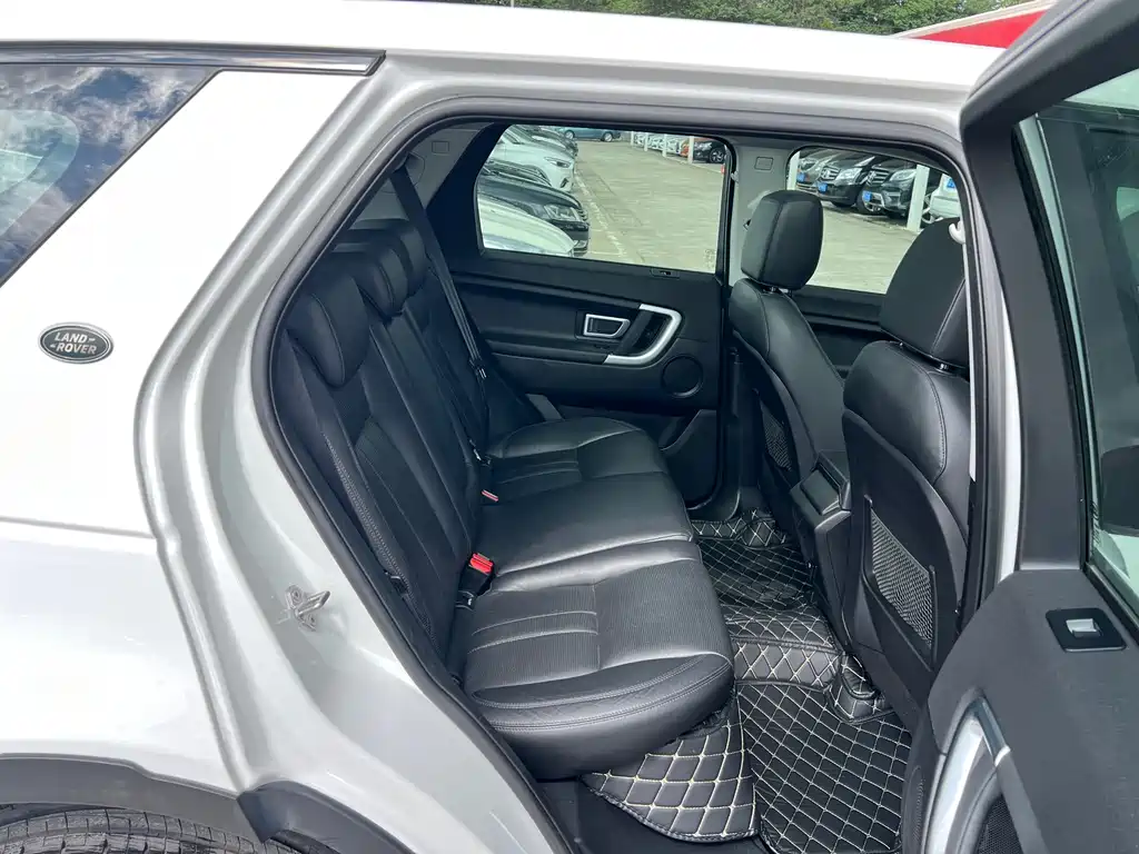 Land Rover Discovery Sport 2017 — фото 19