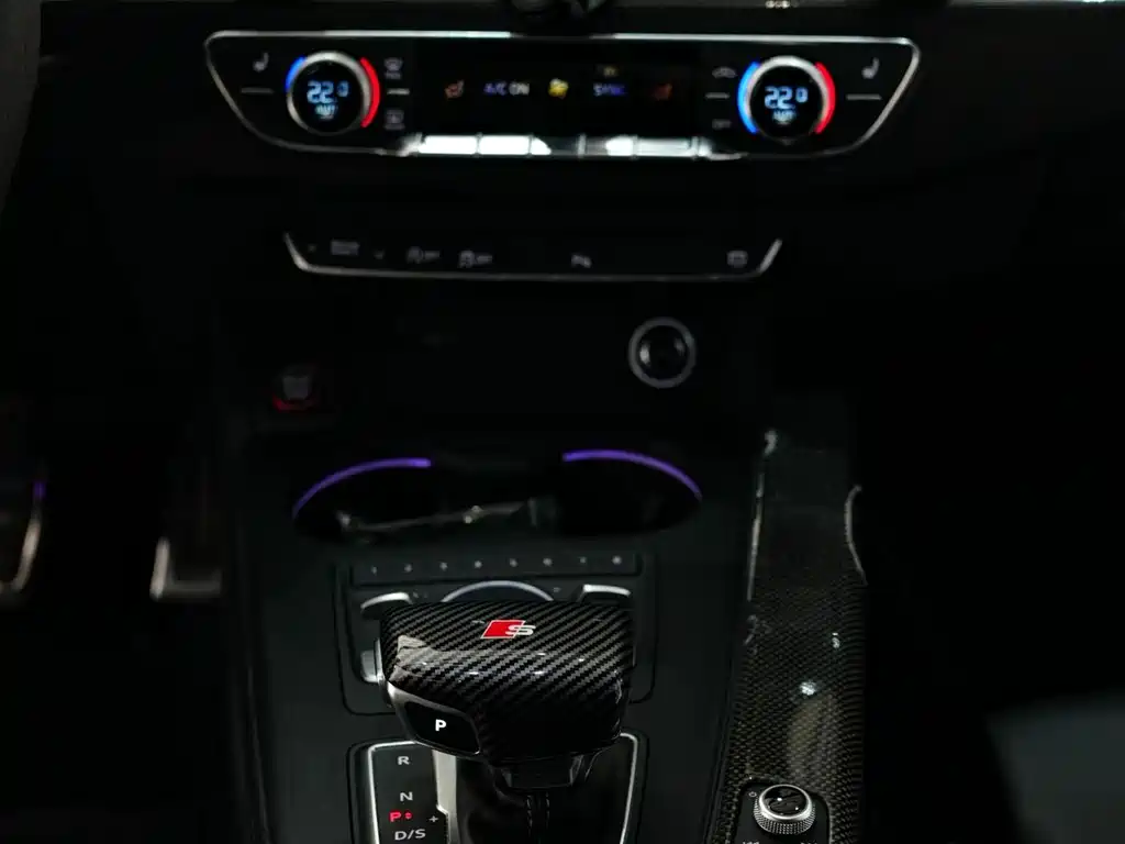 Audi S4 2018 — фото 12