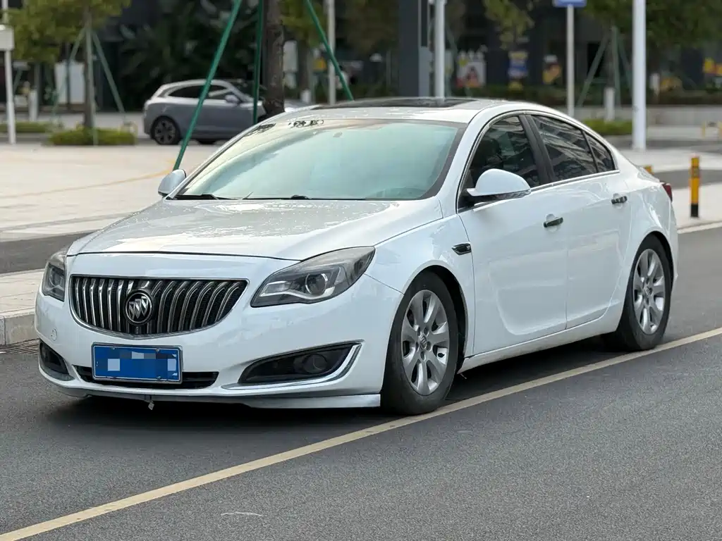 Buick Regal 2015 — фото 1