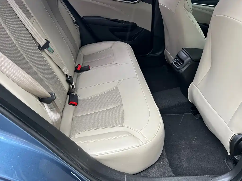 Buick Excelle 2017 — фото 10