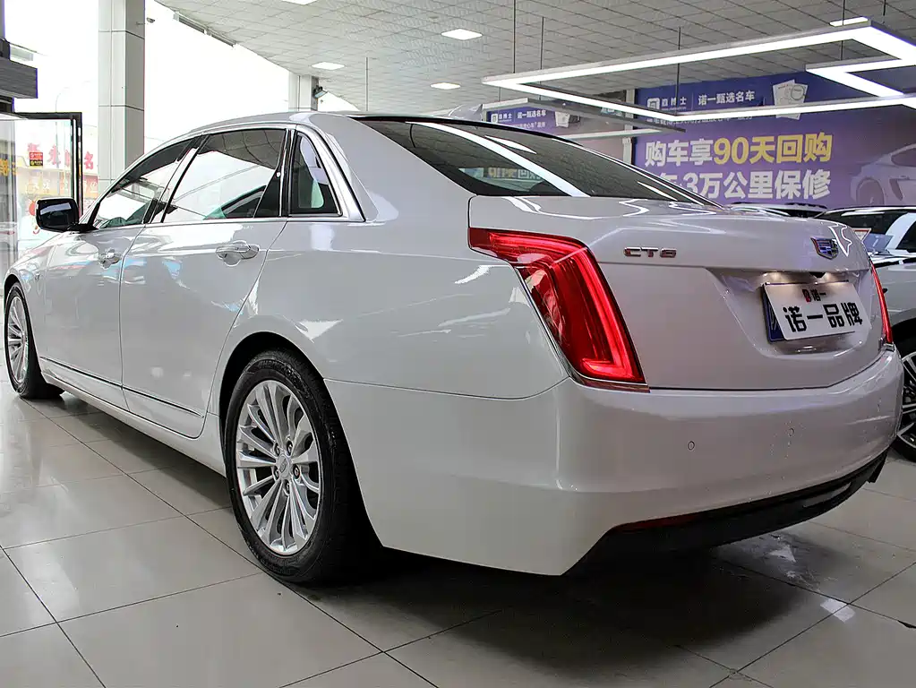 Cadillac CT6 2017 — фото 20
