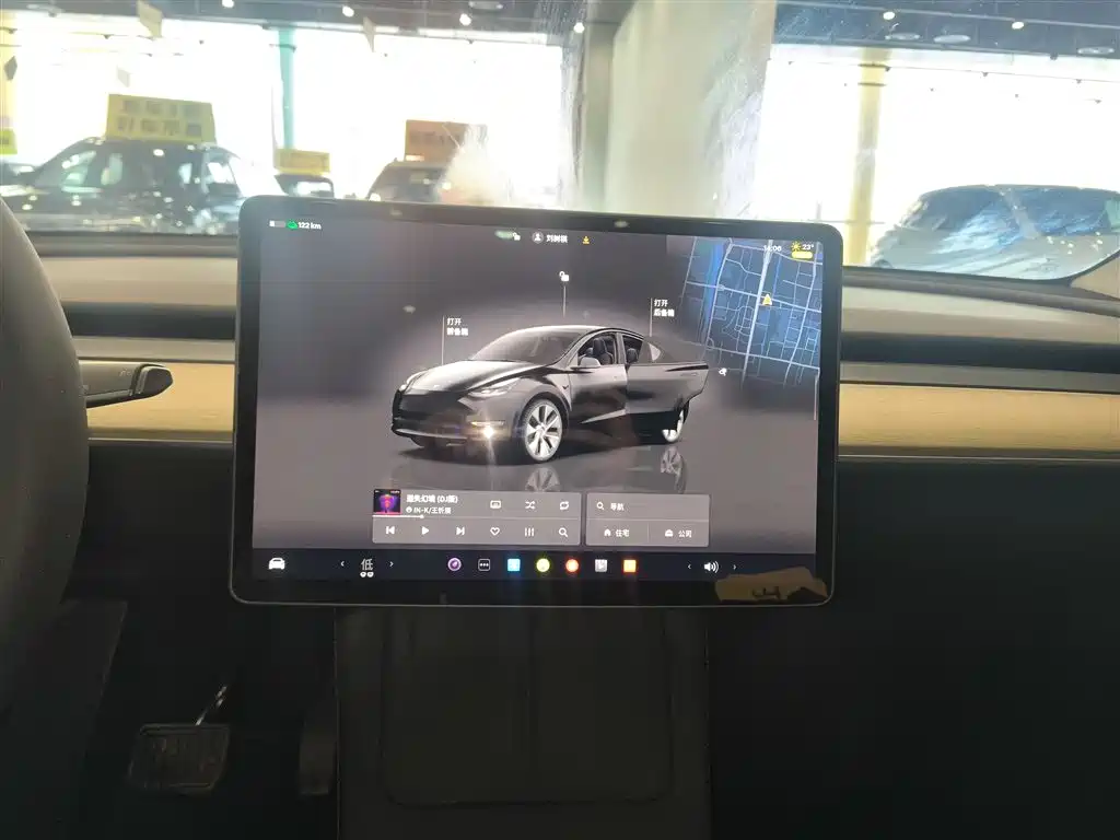 Tesla Model Y 2023 — фото 13