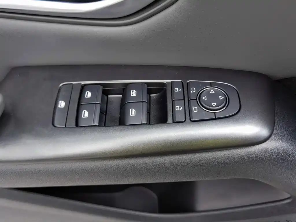 BYD Song Pro New Energy 2025 — фото 9