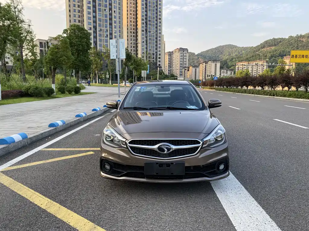 Soueast V5 Lingzhi 2018 — фото 2