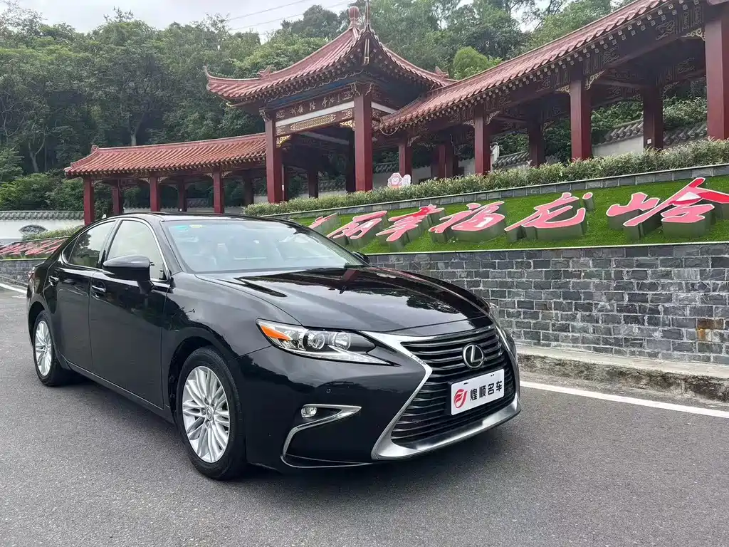Lexus ES 2015 — фото 2