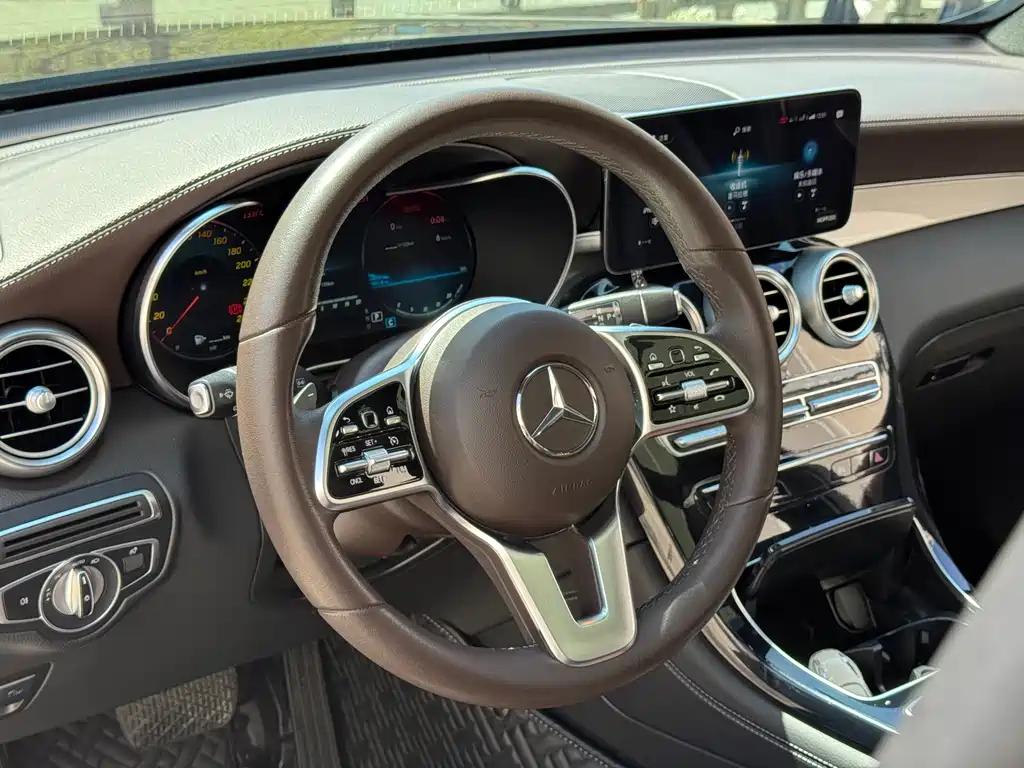 Mercedes-Benz GLC 2022 — фото 10