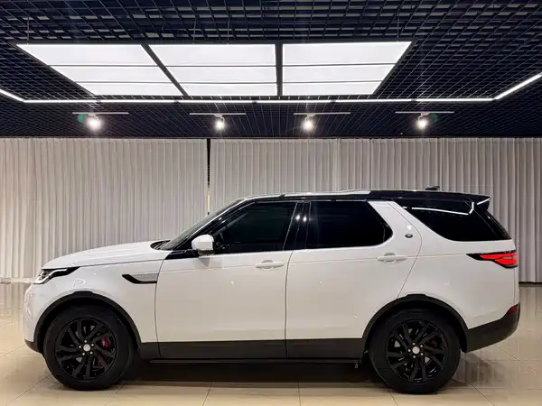Land Rover Discovery 2018