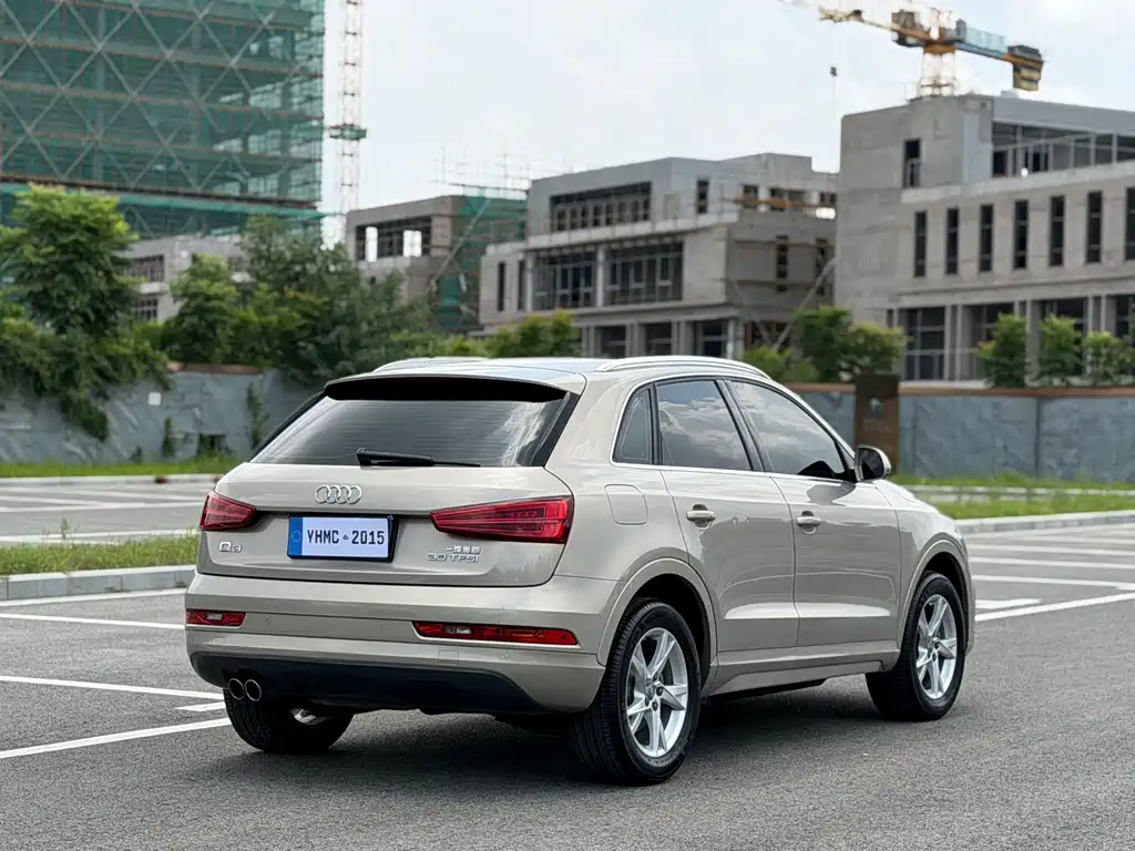 Audi Q3 2018 — фото 18
