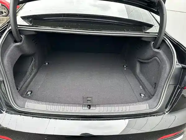 Audi A6L 2024