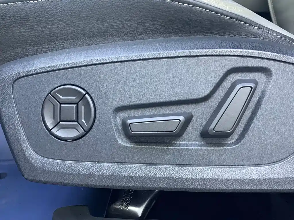 Audi Q3 2023 — фото 20