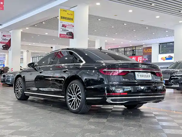 Audi A8 2024