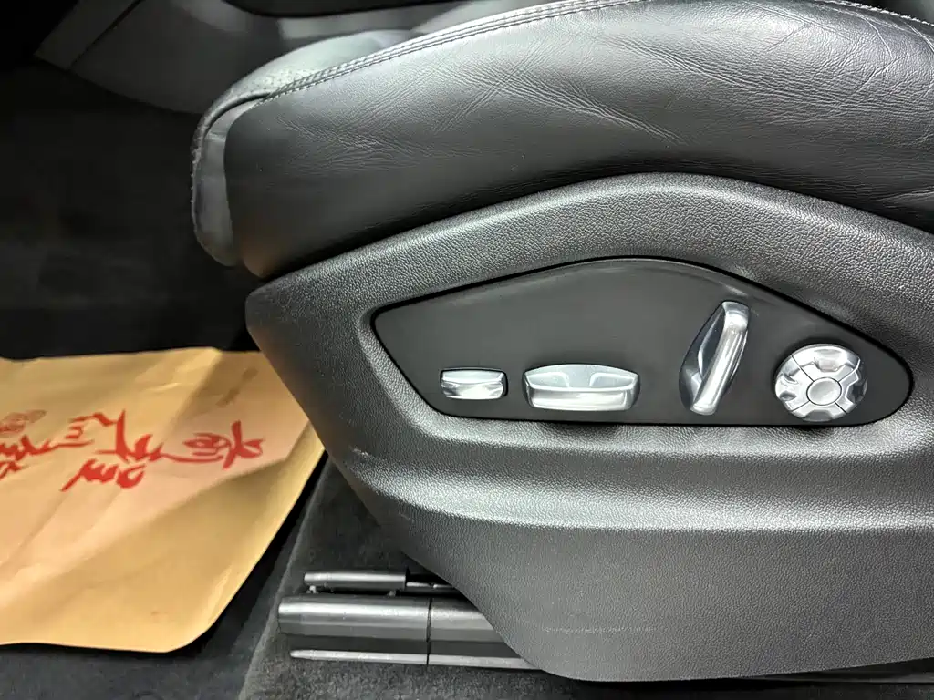 Porsche Cayenne 2018 — фото 16