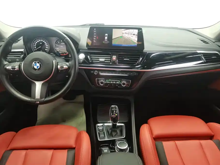 BMW 1 Series 2022 — фото 12