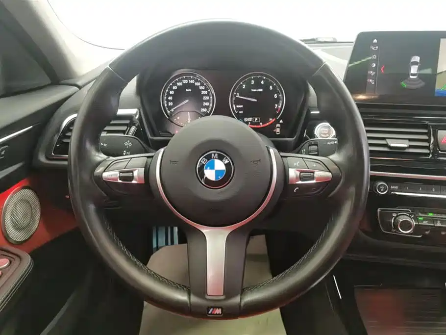 BMW 1 Series 2022 — фото 15