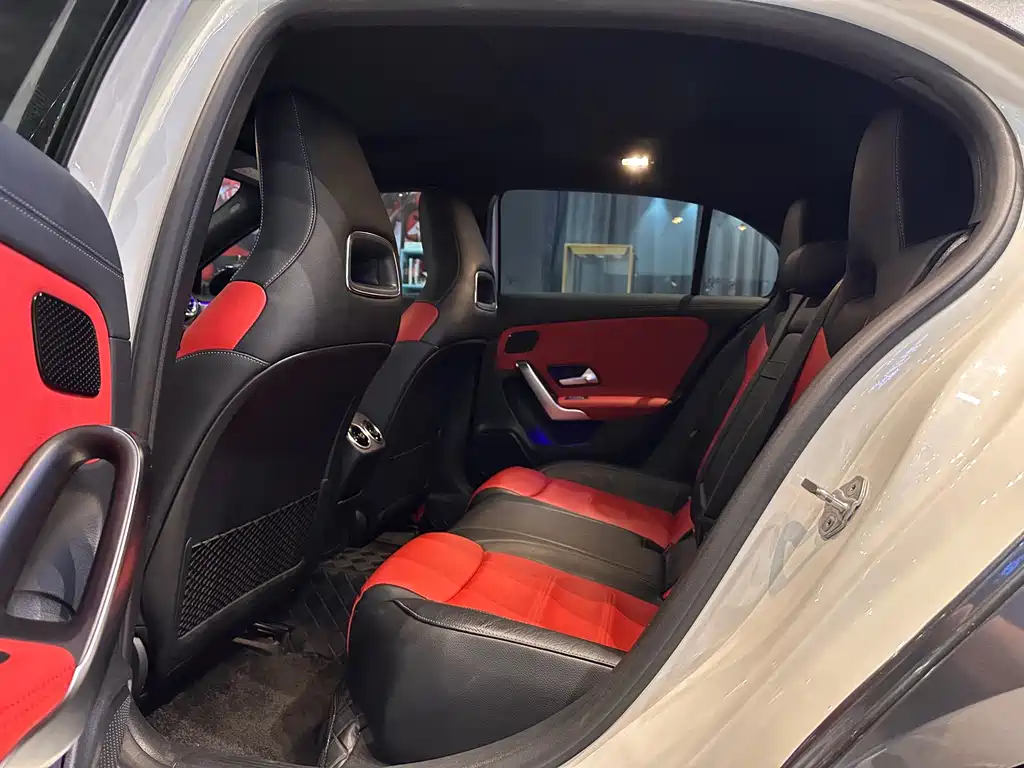 Mercedes-Benz A-Class AMG 2020 — фото 10