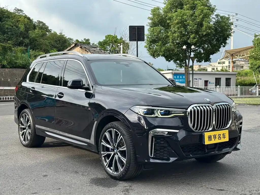 BMW X7 2021 — фото 3
