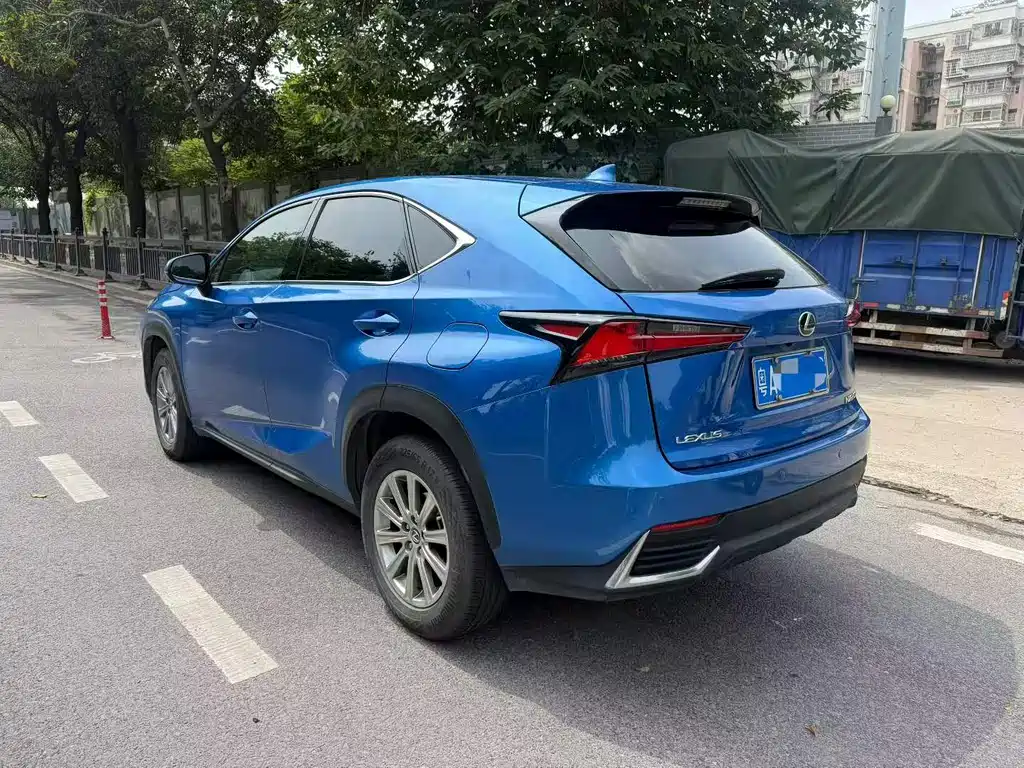 Lexus NX 2019 — фото 5