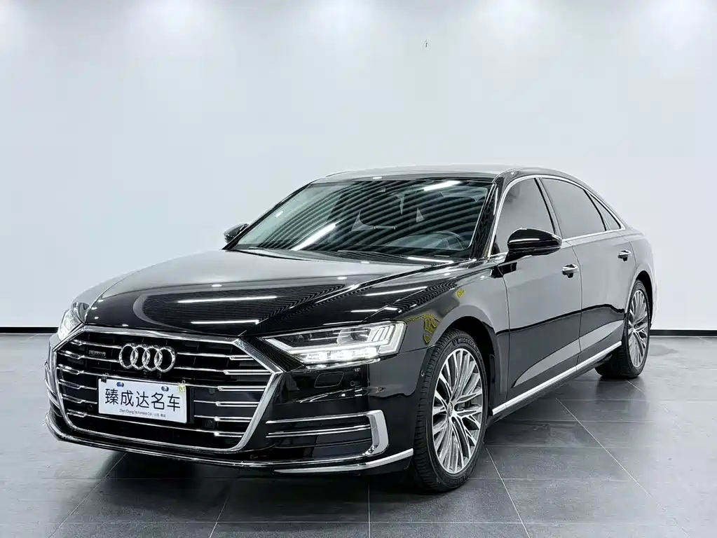 Audi A8 2020 — фото 1