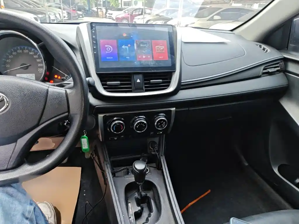 Toyota Vios 2017 — фото 10