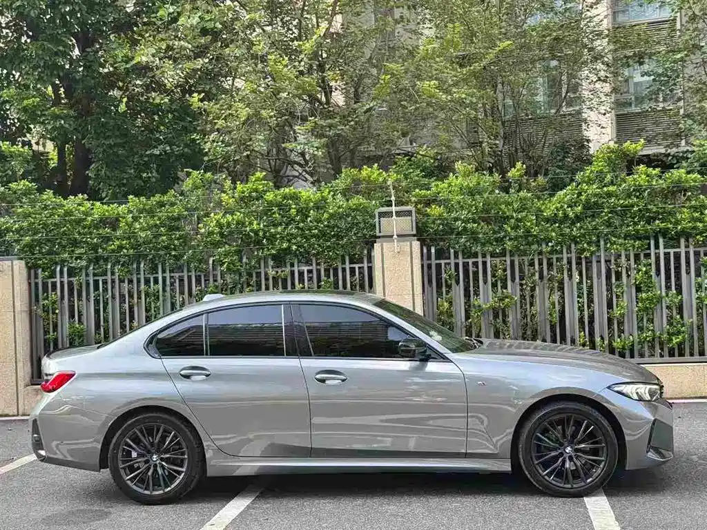 BMW 3 Series 2023
