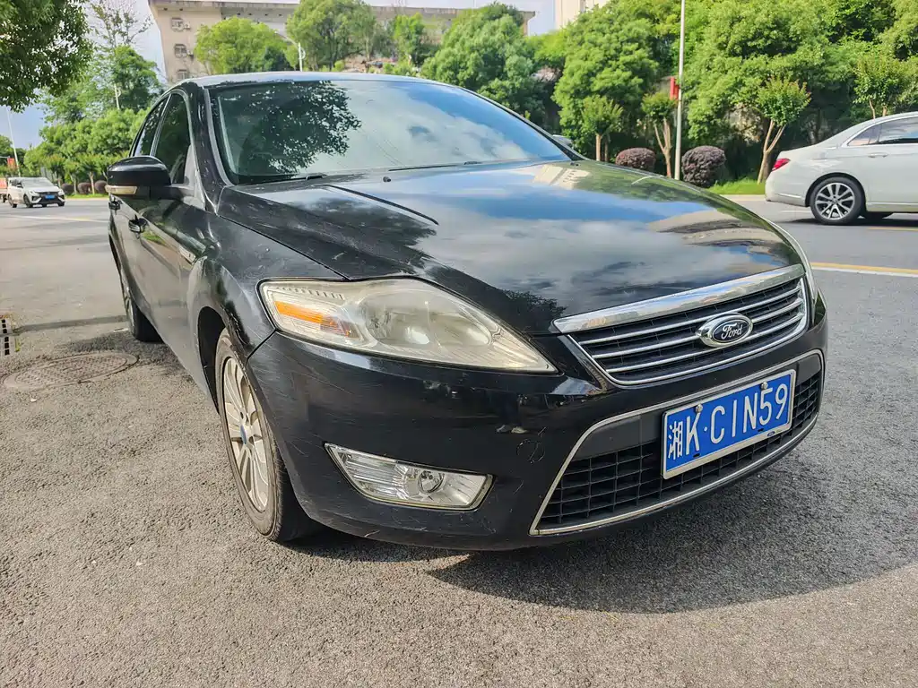 Ford Mondeo Zhisheng 2010 — фото 3
