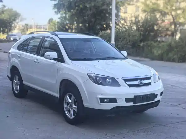 BYD S6 2016