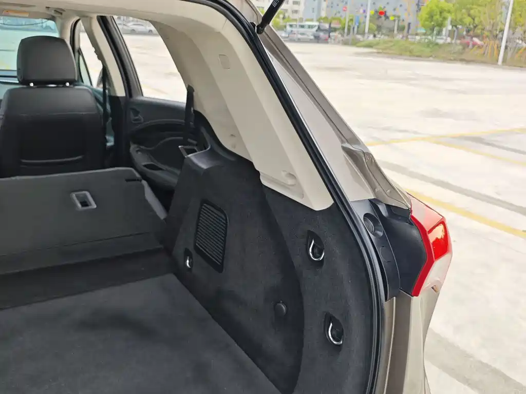 Buick Envision Plus 2018 — фото 22