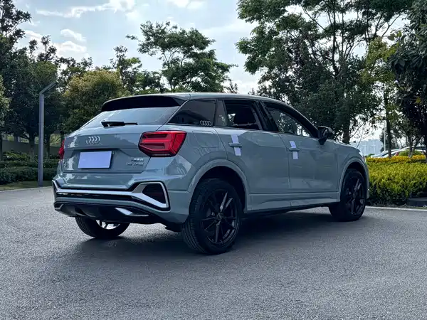 Audi Q2L 2024