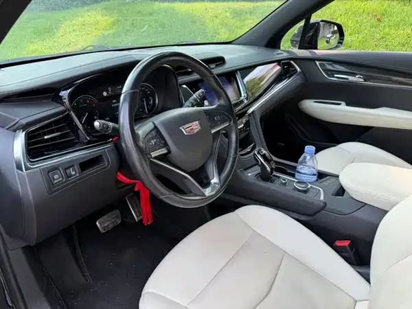 Cadillac XT6 2021