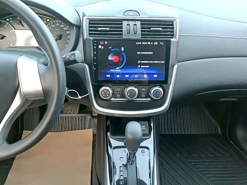 Nissan Tiida 2019 — фото 13