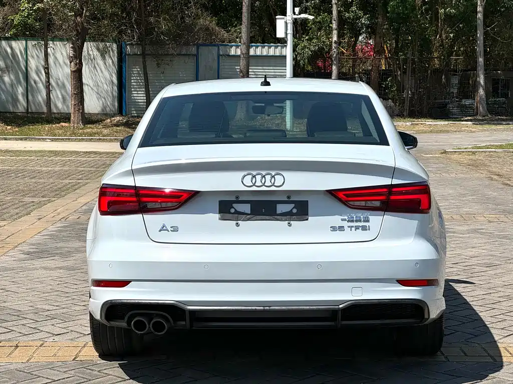 Audi A3 2019 — фото 13