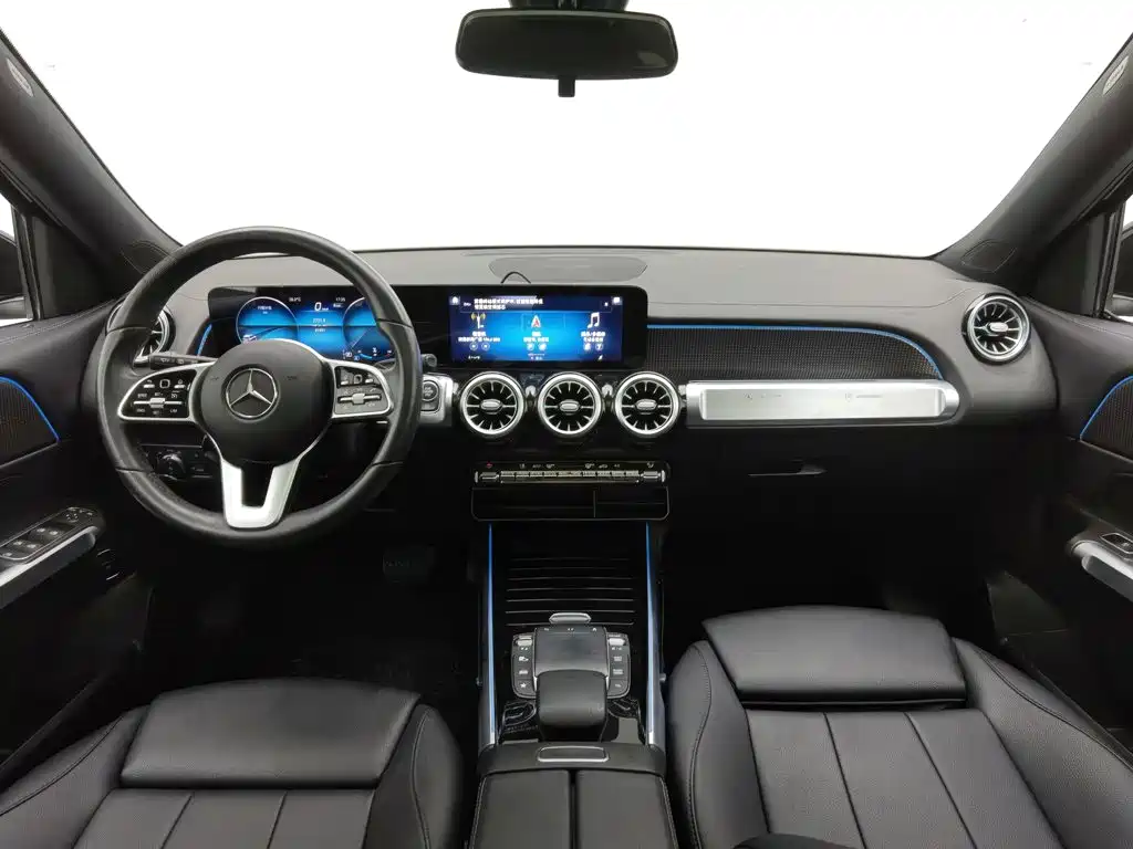 Mercedes-Benz GLB 2021
