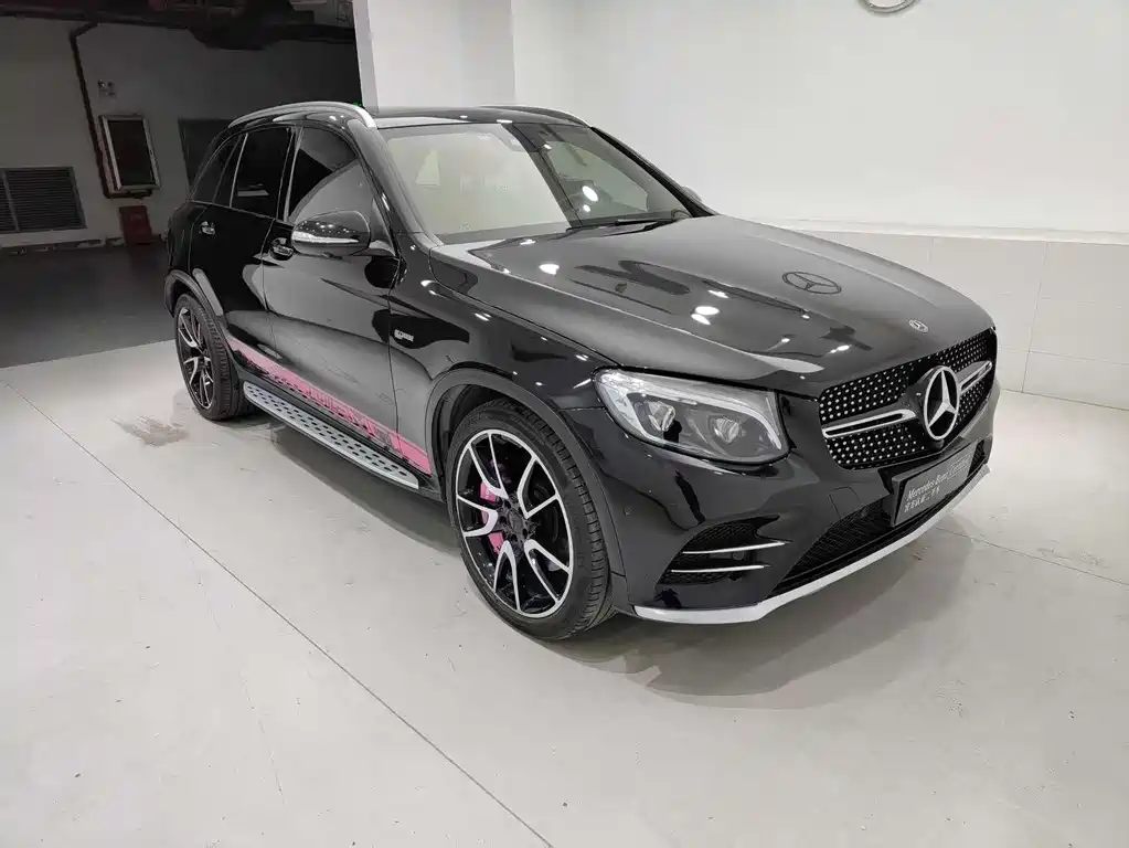 Mercedes-Benz GLC AMG 2018 — фото 15