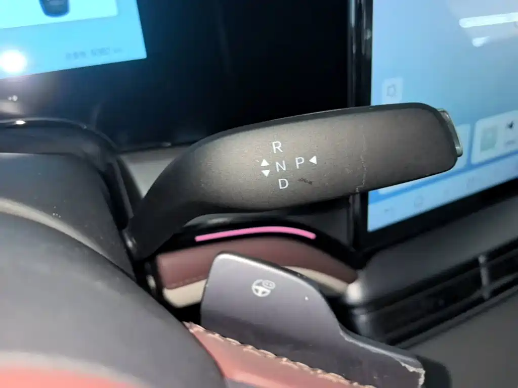 BYD Seal 07 DM-i 2025 — фото 14