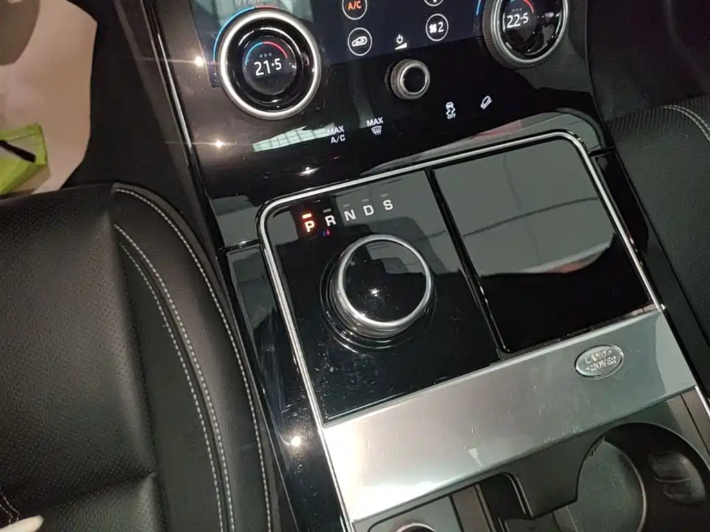 Land Rover Velar 2018 — фото 14
