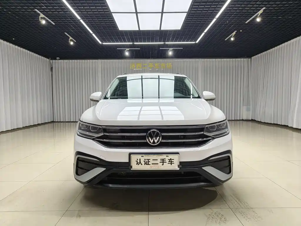 Volkswagen Tiguan L 2022 — фото 2