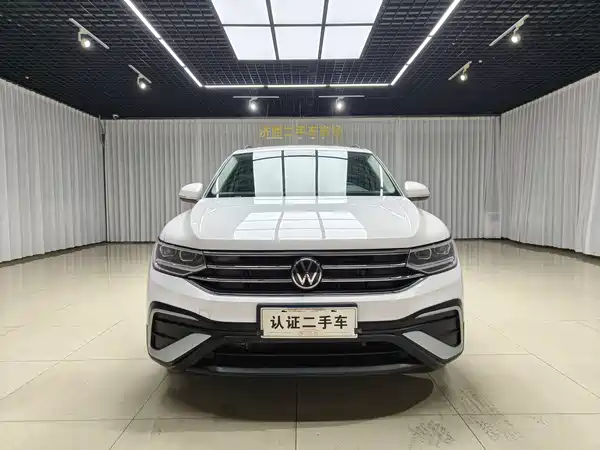 Volkswagen Tiguan L 2022