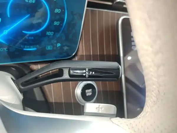 Mercedes-Benz EQE SUV 2026