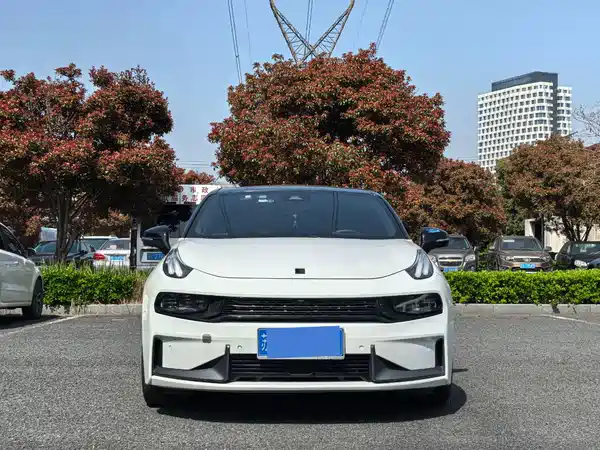Lynk & Co 03 2022