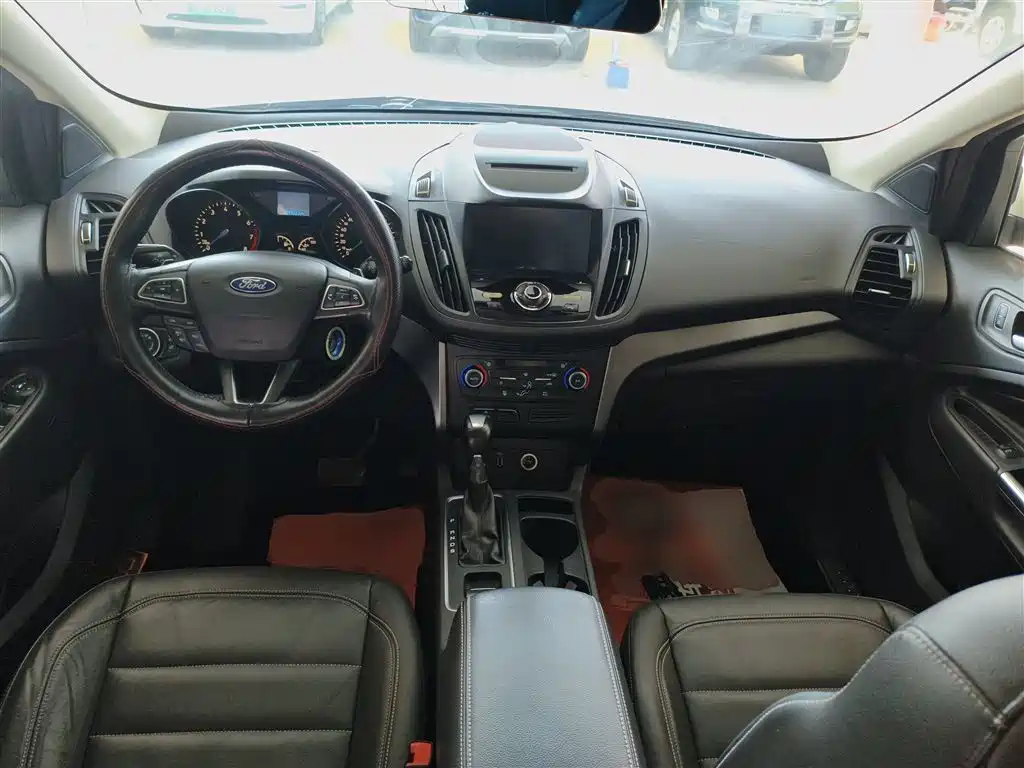 Ford Kuga 2017 — фото 10