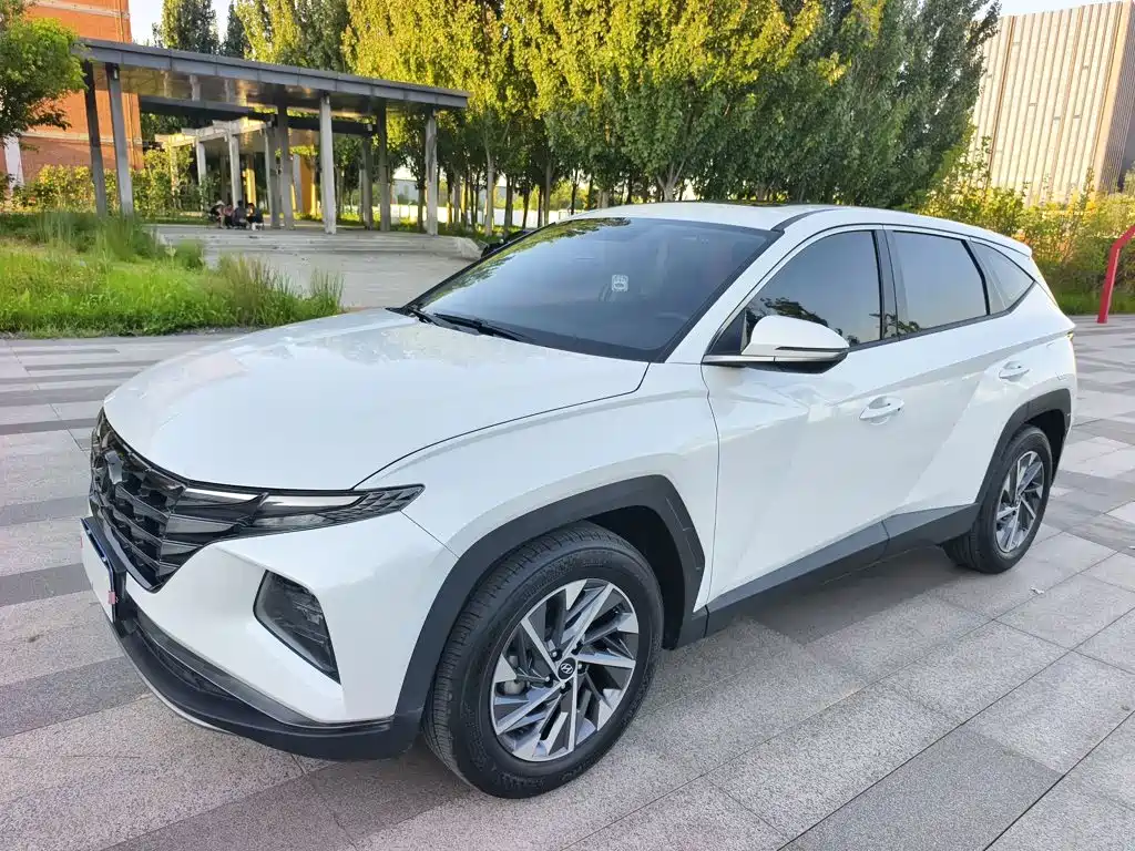 Hyundai Tucson 2022 — фото 1
