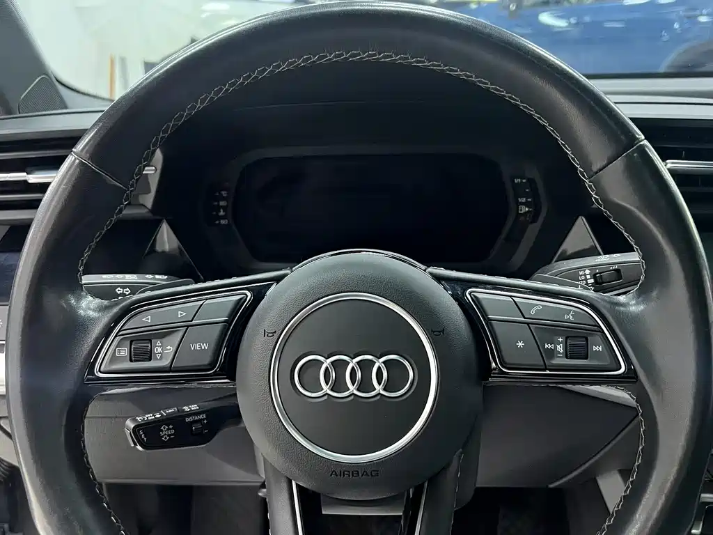 Audi A3 2023 — фото 19