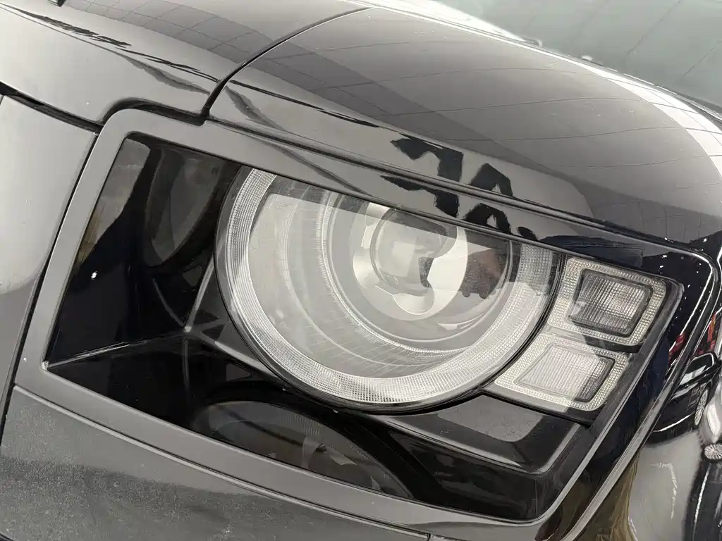 Land Rover Defender 2022 — фото 14