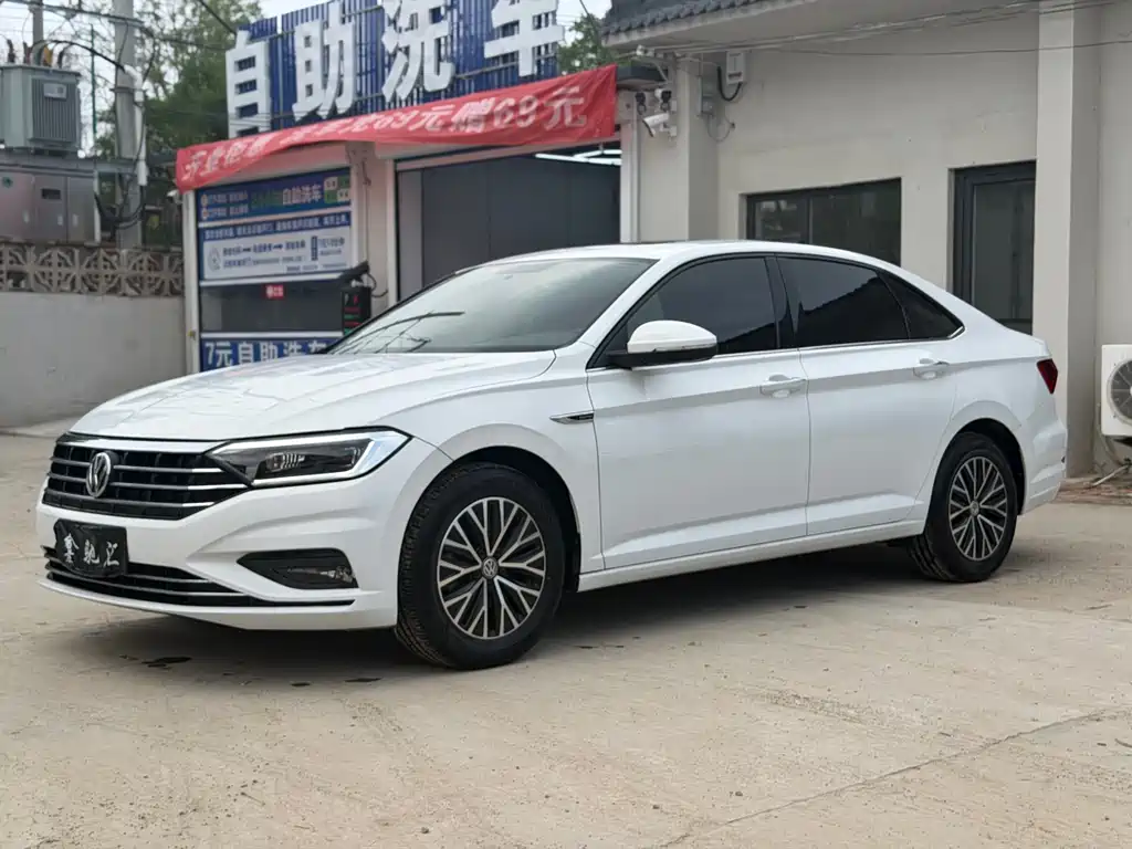 Volkswagen Sagitar 2020