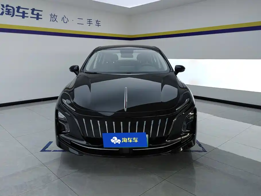 Hongqi E-QM5 2024 — фото 2